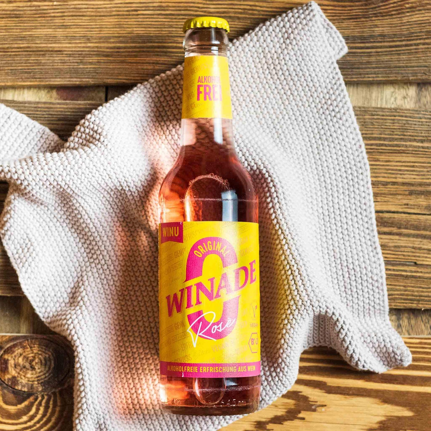 Alkoholfreie Roséwein-Erfrischung (Bio)