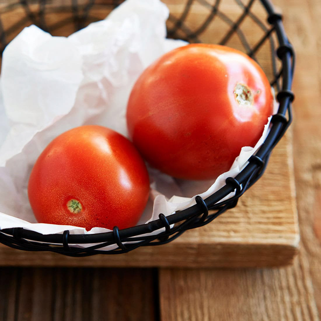 Freiland-Tomaten in der Schale