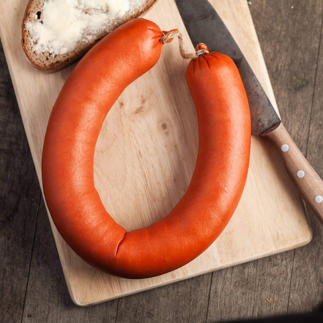 Fleischwurst im Kunstdarm